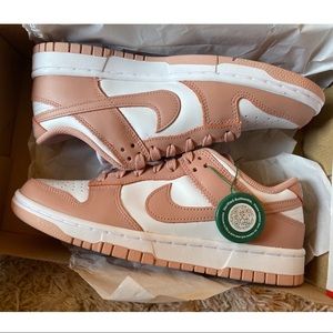 Nike dunks rose whisper